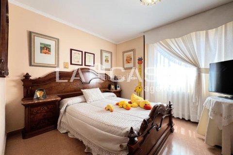 Apartamento de 3 dormitorios en venta en Badalona, Barcelona, Cataluña, Spain № 2176 - foto 9