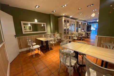 Propiedad comercial de 198 m² en venta en Sant Martí, Barcelona, Cataluña, Spain № 2175 - foto 7