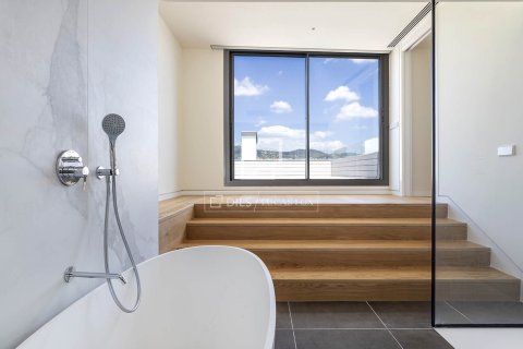 Ático de 3 dormitorios en venta en Barcelona, Cataluña, Spain № 6566 - foto 30
