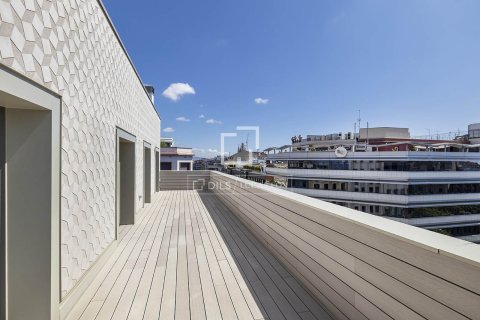 Ático de 3 dormitorios en venta en Barcelona, Cataluña, Spain № 6566 - foto 25