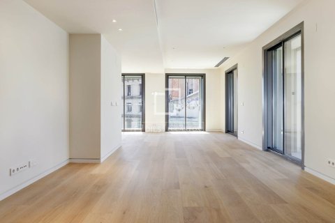 Ático de 3 dormitorios en venta en Barcelona, Cataluña, Spain № 6566 - foto 13