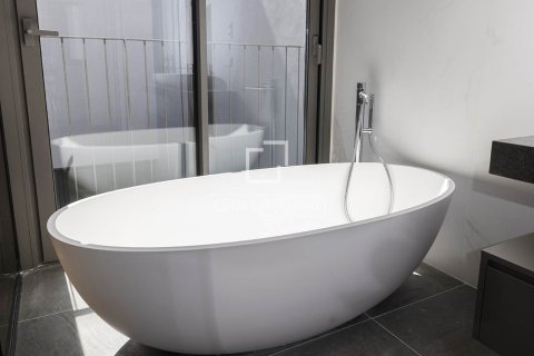 Ático de 3 dormitorios en venta en Barcelona, Cataluña, Spain № 6566 - foto 22