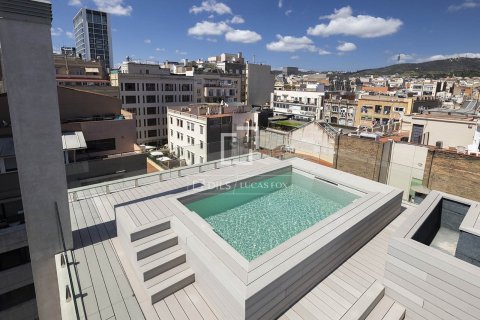 Ático de 3 dormitorios en venta en Barcelona, Cataluña, Spain № 6566