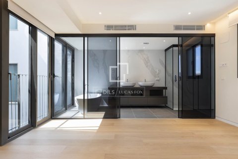 Ático de 3 dormitorios en venta en Barcelona, Cataluña, Spain № 6566 - foto 19