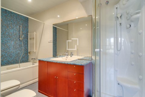 3 bedrooms apartment for sale in Barcelona, Catalonia, Spain № 6560 - photo 23