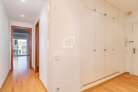 3 bedrooms apartment for sale in Barcelona, Catalonia, Spain № 6560 - photo 8