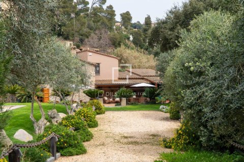 Villa de 5 dormitorios en venta en Sant Pol de Mar, Barcelona, Cataluña, Spain № 6561 - foto 4