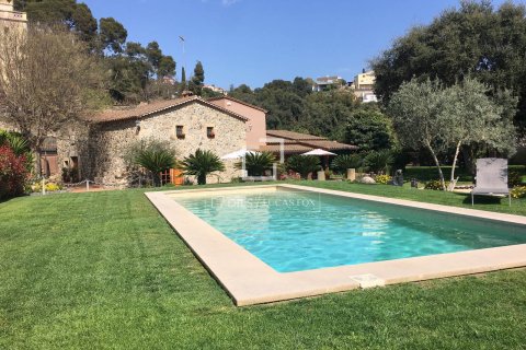 Villa de 5 dormitorios en venta en Sant Pol de Mar, Barcelona, Cataluña, Spain № 6561 - foto 30