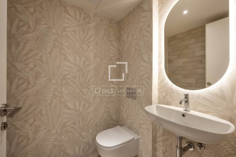 Apartamento de 3 dormitorios en venta en Barcelona, Cataluña, Spain № 6565 - foto 27