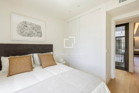 Apartamento de 3 dormitorios en venta en Barcelona, Cataluña, Spain № 6565 - foto 30