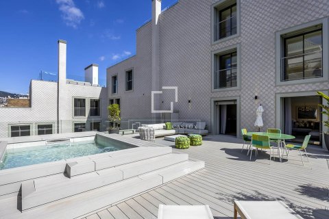 Apartamento de 3 dormitorios en venta en Barcelona, Cataluña, Spain № 6565 - foto 2
