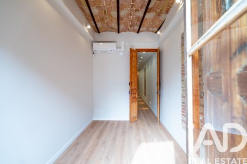 3 bedrooms apartment for sale in Barcelona, Catalonia, Spain № 7501 - photo 4