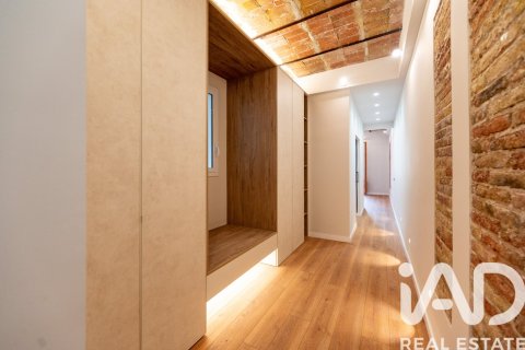 3 bedrooms apartment for sale in Barcelona, Catalonia, Spain № 7501 - photo 15