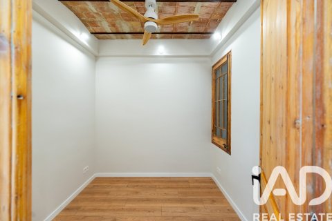 3 bedrooms apartment for sale in Barcelona, Catalonia, Spain № 7501 - photo 9