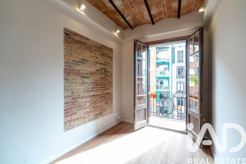 3 bedrooms apartment for sale in Barcelona, Catalonia, Spain № 7501 - photo 3