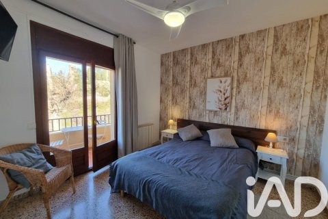 981 sq.m. commercial property for sale in Tivissa, Tarragona, Catalonia, Spain № 7497 - photo 15