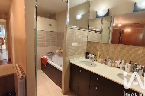 4 bedrooms apartment for sale in Granollers, Barcelona, Catalonia, Spain № 7498 - photo 20