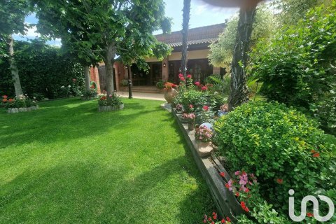 Сasa de 6 dormitorios en venta en Balaguer, Lérida, Cataluña, Spain № 4980 - foto 6