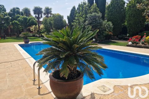 Сasa de 6 dormitorios en venta en Balaguer, Lérida, Cataluña, Spain № 4980 - foto 2