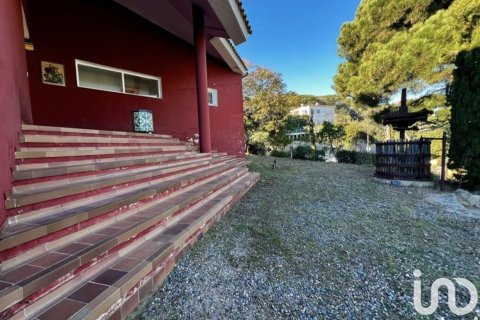 Сasa de 4 dormitorios en venta en Mataró, Barcelona, Cataluña, Spain № 4976 - foto 21