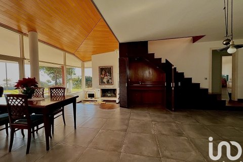 Сasa de 4 dormitorios en venta en Mataró, Barcelona, Cataluña, Spain № 4976 - foto 24