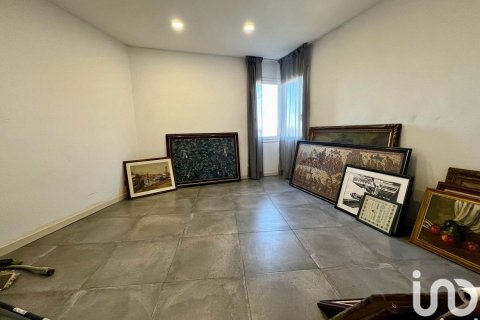 Сasa de 4 dormitorios en venta en Mataró, Barcelona, Cataluña, Spain № 4976 - foto 18