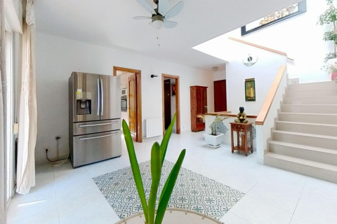 Сasa de 5 dormitorios en venta en Coma-Ruga, Tarragona, Cataluña, Spain № 3650 - foto 7