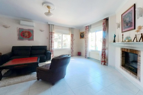 Сasa de 5 dormitorios en venta en Coma-Ruga, Tarragona, Cataluña, Spain № 3650 - foto 8