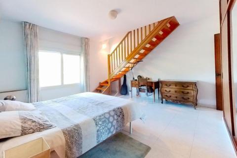 Сasa de 5 dormitorios en venta en Coma-Ruga, Tarragona, Cataluña, Spain № 3650 - foto 17