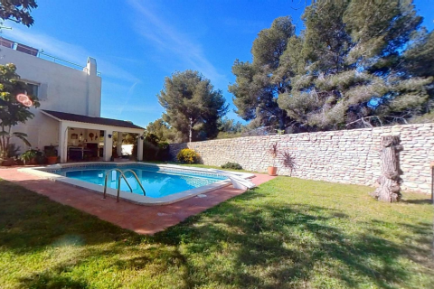 Сasa de 5 dormitorios en venta en Coma-Ruga, Tarragona, Cataluña, Spain № 3650