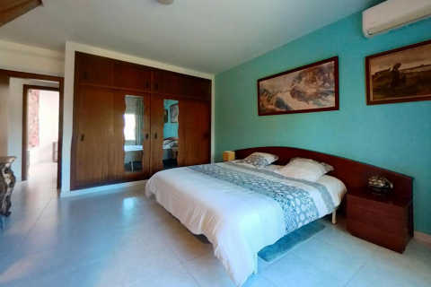 Сasa de 5 dormitorios en venta en Coma-Ruga, Tarragona, Cataluña, Spain № 3650 - foto 9