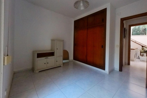 Сasa de 5 dormitorios en venta en Coma-Ruga, Tarragona, Cataluña, Spain № 3650 - foto 28