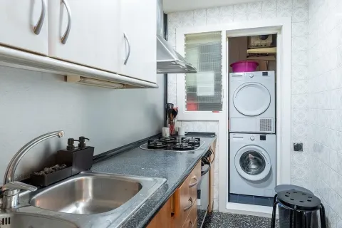 Apartamento de 4 dormitorios en venta en Barcelona, Cataluña, Spain № 3648 - foto 20
