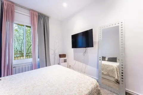 Apartamento de 4 dormitorios en venta en Barcelona, Cataluña, Spain № 3648 - foto 15