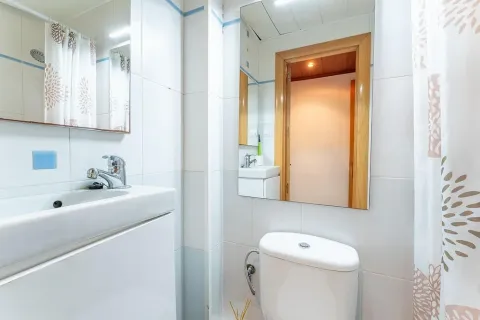 Apartamento de 4 dormitorios en venta en Barcelona, Cataluña, Spain № 3648 - foto 26