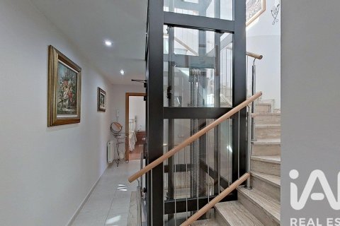 Купить дом в Калафелл, Испания с 5 спален, 384м², № 7478 - фото 11