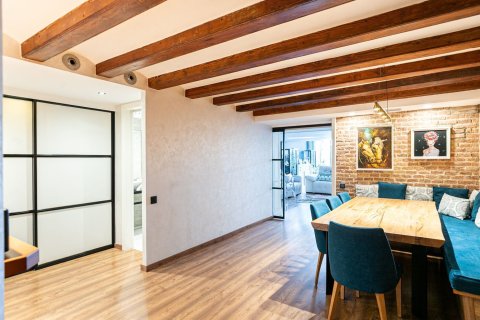 Apartamento de 3 dormitorios en venta en Barcelona, Cataluña, Spain № 1507 - foto 14