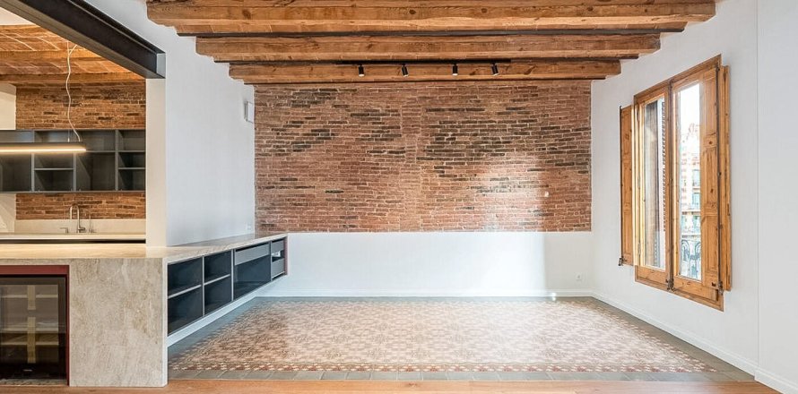 Apartamento de 3 dormitorios en venta en Barcelona, Cataluña, Spain № 1504