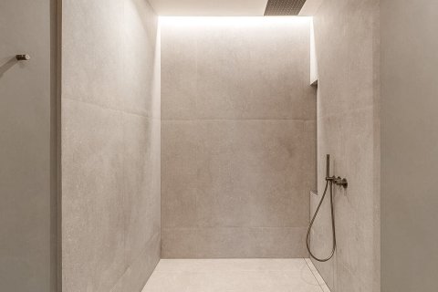 Apartamento de 3 dormitorios en venta en Barcelona, Cataluña, Spain № 1504 - foto 16