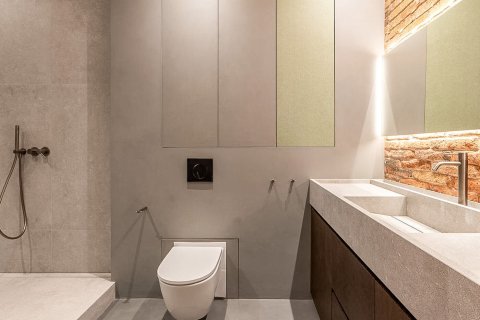 Apartamento de 3 dormitorios en venta en Barcelona, Cataluña, Spain № 1504 - foto 12