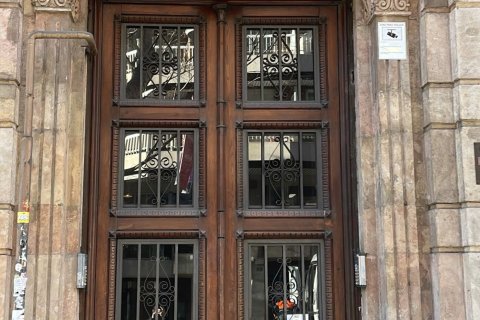 Apartamento de 3 dormitorios en venta en Barcelona, Cataluña, Spain № 1504 - foto 23