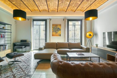Apartamento de 3 dormitorios en venta en Barcelona, Cataluña, Spain № 1502