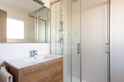 Villa de 8 dormitorios en venta en Sant Cugat del Vallès, Barcelona, Cataluña, Spain № 4419 - foto 19