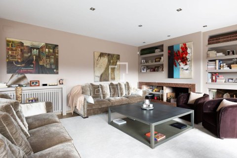 Villa de 8 dormitorios en venta en Sant Cugat del Vallès, Barcelona, Cataluña, Spain № 4419 - foto 7