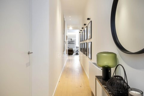 Apartamento de 2 dormitorios en venta en Barcelona, Cataluña, Spain № 4422 - foto 12