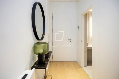 Apartamento de 2 dormitorios en venta en Barcelona, Cataluña, Spain № 4422 - foto 13