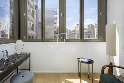 Apartamento de 2 dormitorios en venta en Barcelona, Cataluña, Spain № 4422 - foto 9