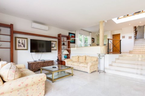 7 bedrooms villa for sale in Castelldefels, Barcelona, Catalonia, Spain № 4421 - photo 8