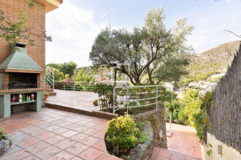 7 bedrooms villa for sale in Castelldefels, Barcelona, Catalonia, Spain № 4421 - photo 27