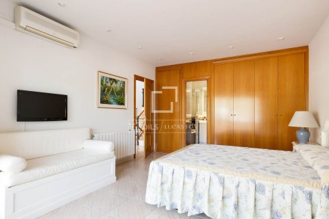 7 bedrooms villa for sale in Castelldefels, Barcelona, Catalonia, Spain № 4421 - photo 16